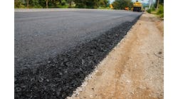 Paved_asphalt_road_0