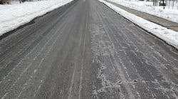 Winter_road_treatment_using_salt_brine